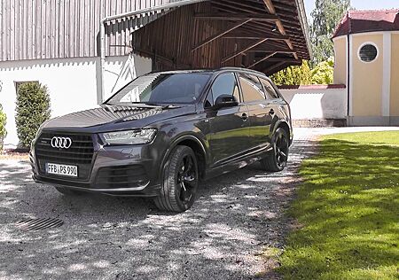 Audi Q7 55 TFSI quattro tiptronic S line