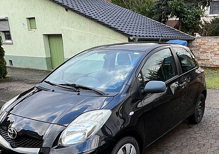 Toyota Yaris 1,0-l-VVT-i -