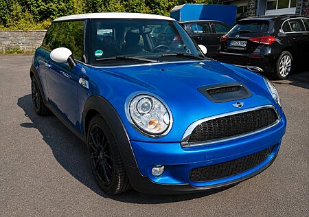MINI Cooper S R56* 175PS*