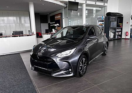 Toyota Yaris Hybrid 1.5 VVT-i Teamplayer / plus Comfort
