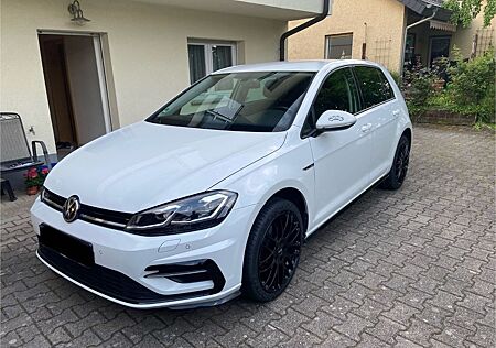 VW Golf Volkswagen 1.5 TSI ACT Highline R-Line Exterieur
