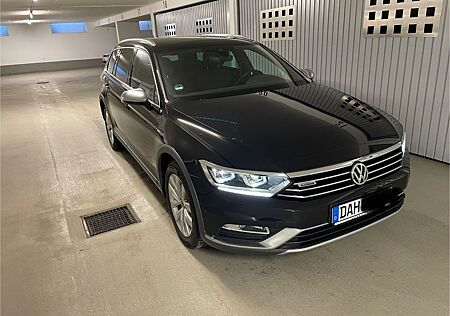 VW Passat Alltrack Volkswagen 2.0 TSI DSG 4MOTION Alltrack...