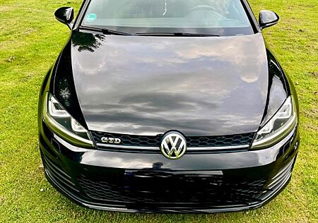 VW Golf Volkswagen 2.0 TDI GTD GTD