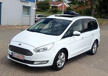Ford Galaxy Titanium Pano Autom Navi 7 Si Leder