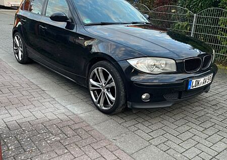 BMW 116i - Apple CarPlay 06/25 Top Zustand