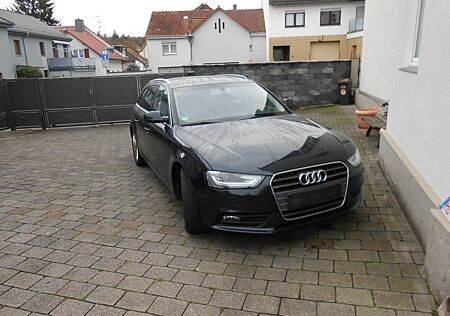 Audi A4 /Autom/Avant /Amb/Xeno/Werkst.gepfle./TÜV neu