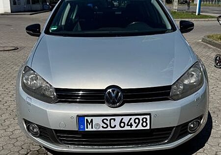 VW Golf Volkswagen 1.2 TSI DSG 63 kW Style Style