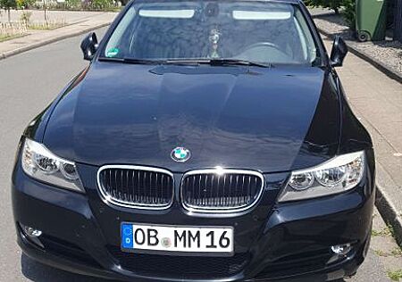 BMW 318i -
