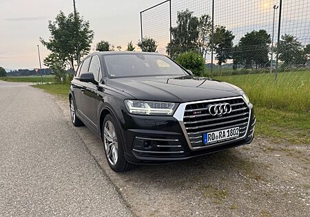 Audi SQ7 4.0 TDI quattro tiptronic -BOSE- 7Sitze