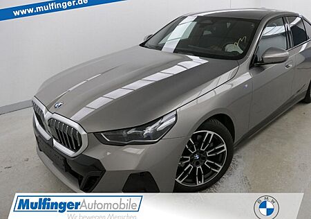 BMW 520d M Sport HUD ACC KomfSitz+Bel.SurView AHK