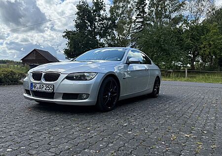 BMW 325xi Coupé -
