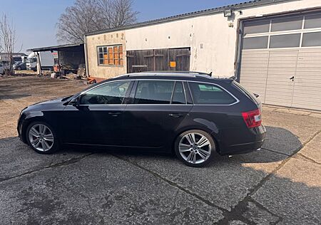 Skoda Octavia 2.0 TSI DSG RS Combi RS