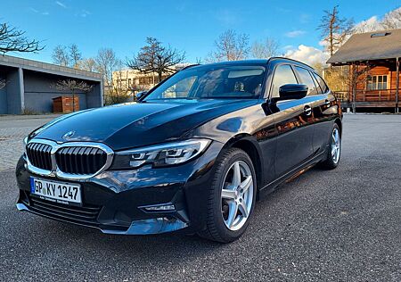 BMW 320d xDrive Touring Sport Line SHZ LED AHK