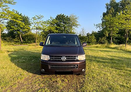 VW T5 Multivan Volkswagen 2.0 TDI