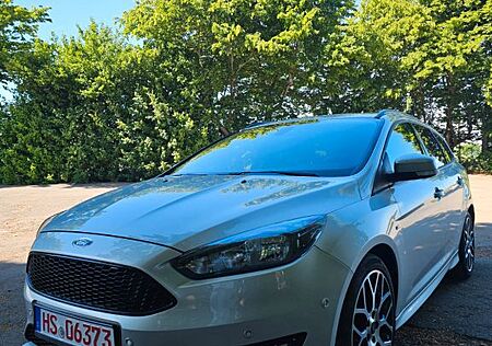 Ford Focus 1,0 EcoBoost 103kW ST-Line Turnier