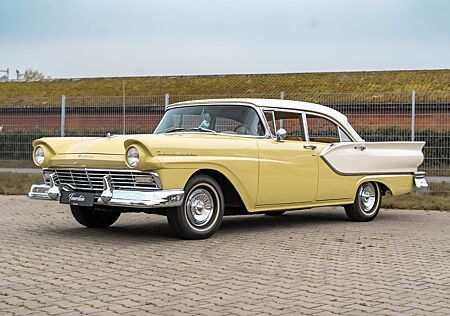 Ford Fairlane 500 3,7 R6 traumhafter Zustand