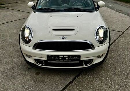 Mini Cooper S Cabrio Bi-Xenon,Navi,Leder H&K Voll