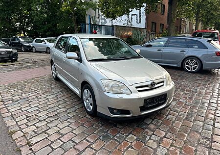 Toyota Corolla 1.6 Klima