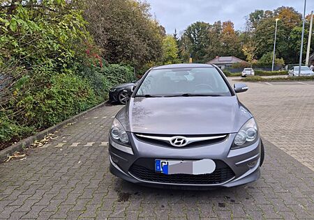 Hyundai i30 1.6 CRDi 66 kW Classic Classic