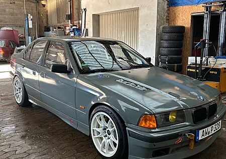 BMW 328i Ringtool E36