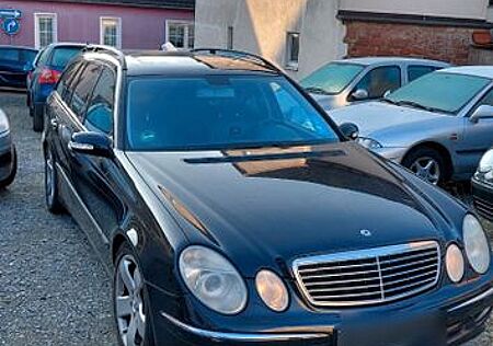 Mercedes-Benz E 320 CDI AVANTGARDE Avantgarde