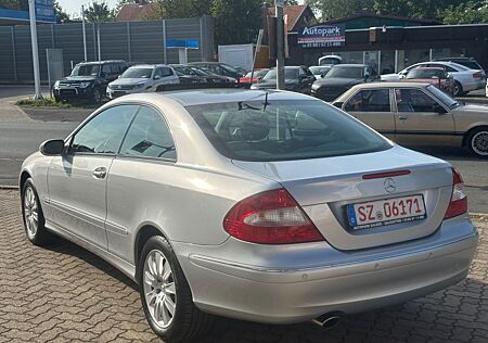 Mercedes-Benz CLK 200 Coupe /AUTOMATIK/NEUWERTIG/GARAGENWAGEN