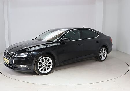 Skoda Superb III Style 2.0 TDI DSG 1. Hand * Memory *