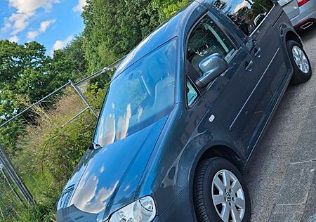 VW Caddy Volkswagen Life 1.4 7-Sitzer -