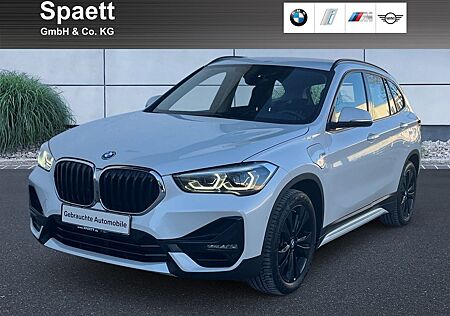 BMW X1 xDrive25e Sport Line LED RFK Navi AHK
