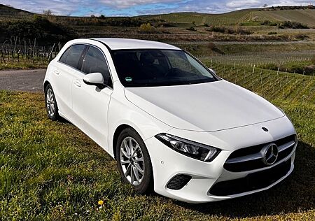 Mercedes-Benz A 220 A220