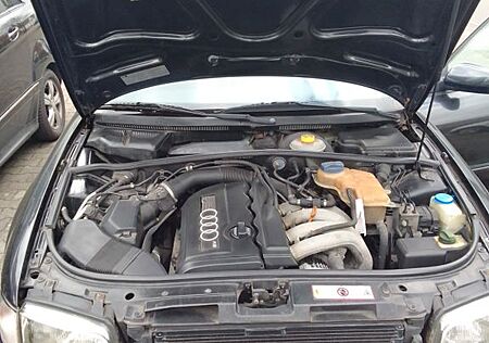 Audi A4 1.8 -20V Panthera met.