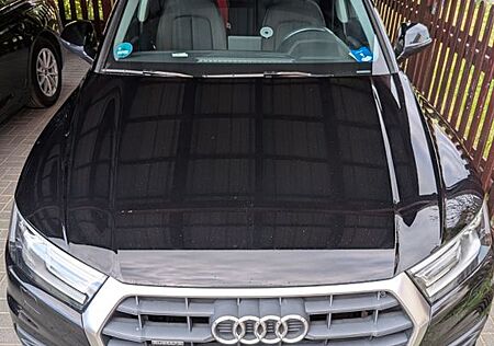 Audi Q5 40 TDI quattro -