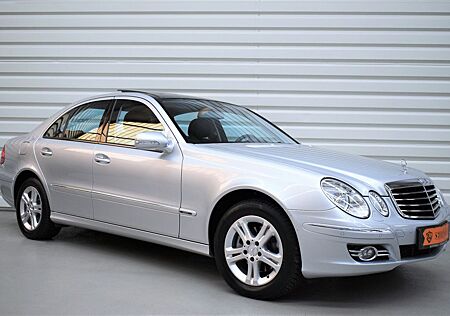 Mercedes-Benz E 280 Avantgarde+Pano+Bi-Xenon+Navi+Nur 42.000KM