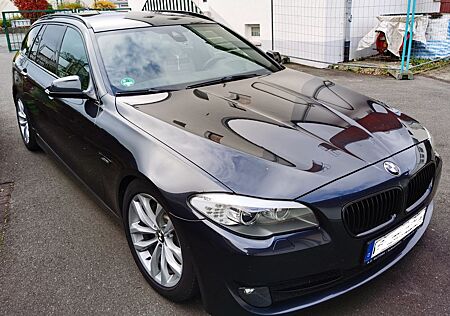 BMW 530d xDrive Touring -