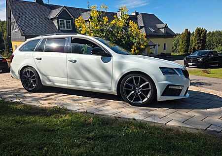 Skoda Octavia 2.0 TDI 135kW DSG 4x4 Combi