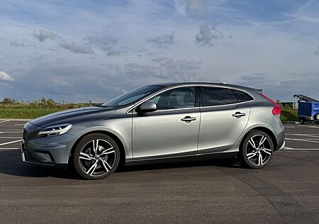 Volvo V40 D3 Geartronic R Design