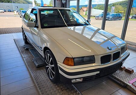 BMW 316i Compact