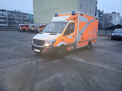 Mercedes-Benz RTW Krankenwagen