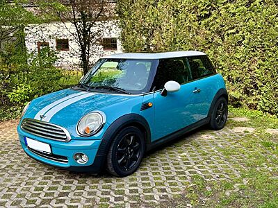 MINI COOPER * Blau mit weißen Rallyestreifen * 120 PS