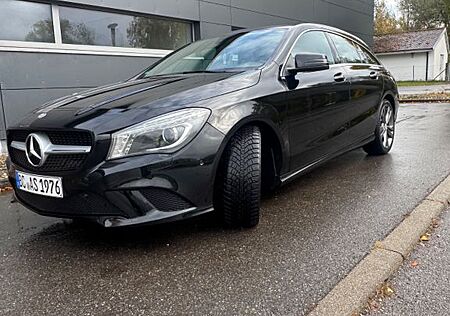 Mercedes-Benz CLA 250 Shooting Brake CLA 250 DCT 4MATIC Ur...