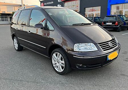 VW Sharan Volkswagen 2.0TDI (DPF) Special Special