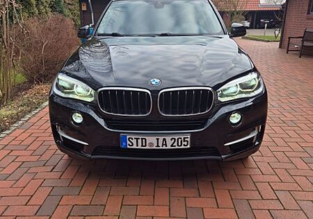 BMW X5 xDrive30d 3,5t 8fach bereift