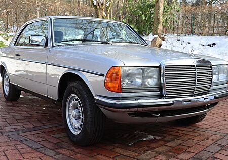 Mercedes-Benz 280 C