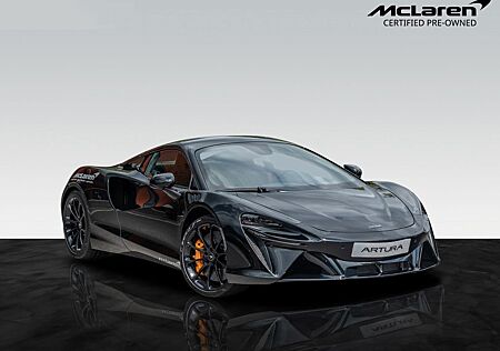 McLaren Artura | Performance | 3-Point Seatbelts