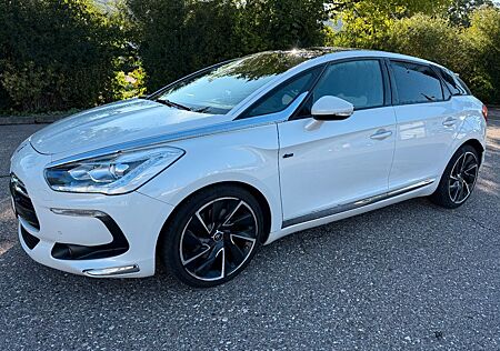 Citroën DS5 SportChic Hybrid4 Kamera Navi Leder Xenon