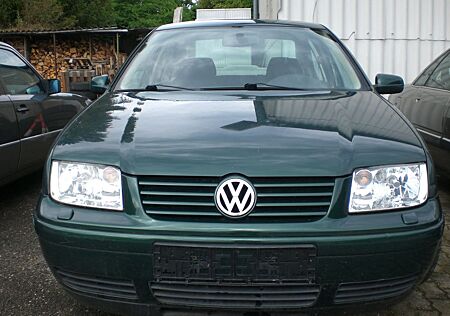 VW Bora Volkswagen 1.6 Basis Basis