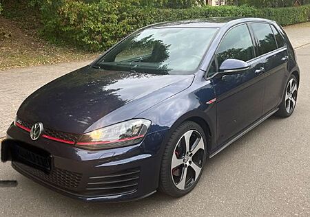 VW Golf Volkswagen 2.0 TSI BMT GTI GTI