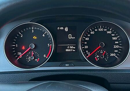 VW Golf Volkswagen 1.6 TDI BMT Trendline Trendline
