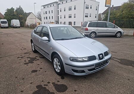 Seat Leon 1,6 16V ZAHNRIEMEN + TÜV NEU