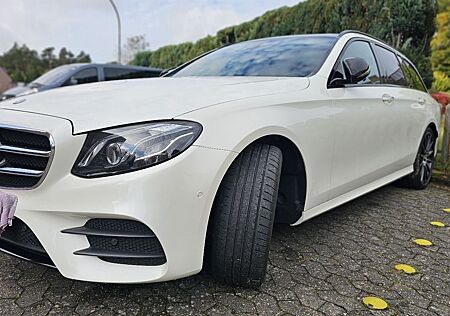 Mercedes-Benz E 350 E 350d T AMG Line Autom. AMG Line